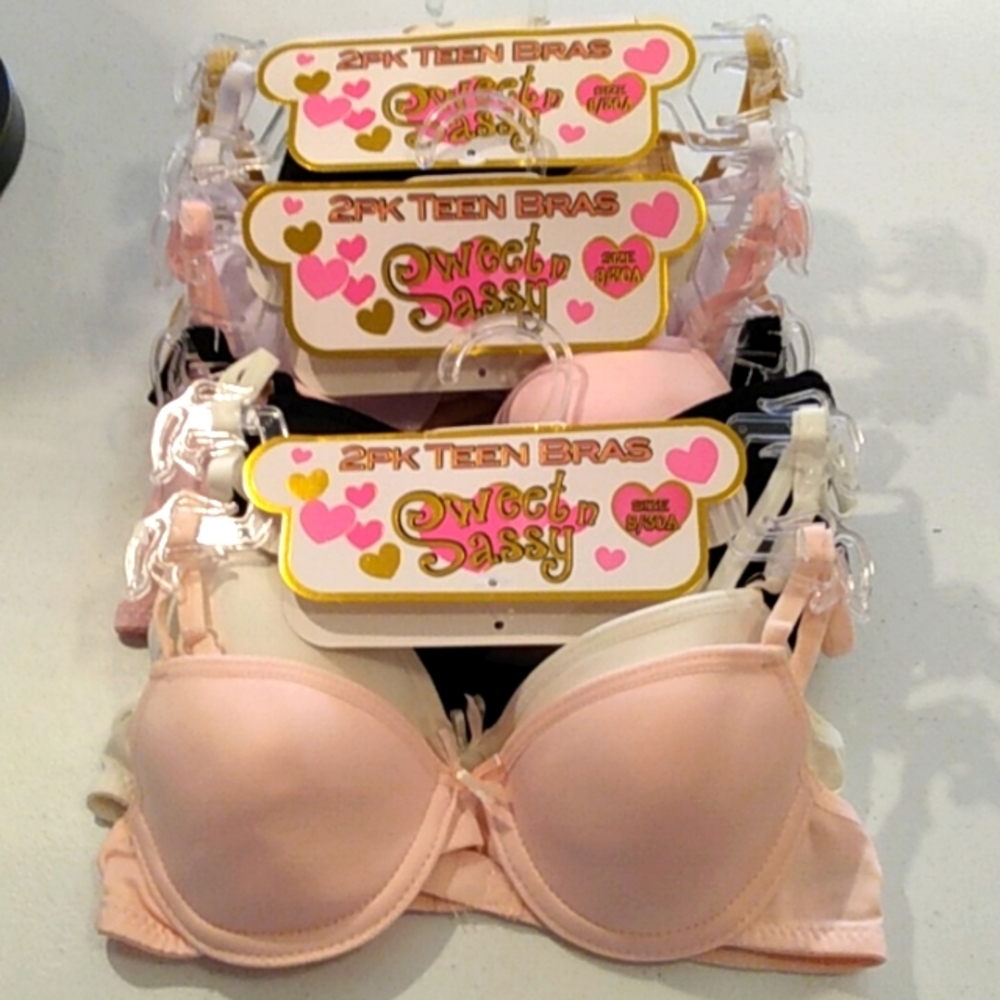 2Pks Teen Bras By Sweet n Sassy Size Small/30A, Total of 4Bra's